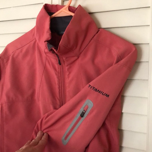 Shell jacket - Picture 3 of 8